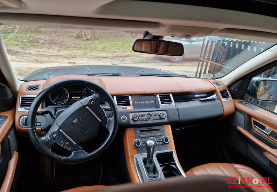 2011' Land Rover Range Rover Sport photo #5