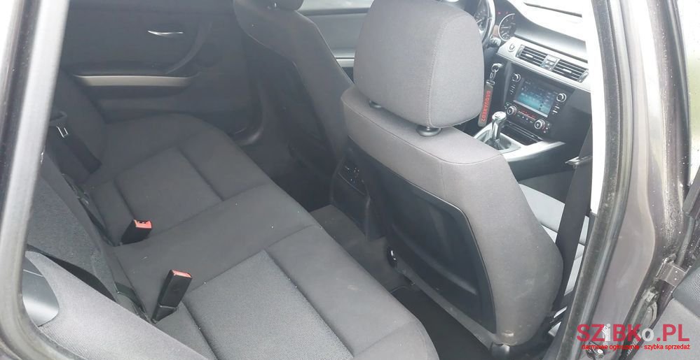 2006' BMW 3 Series 320I photo #5