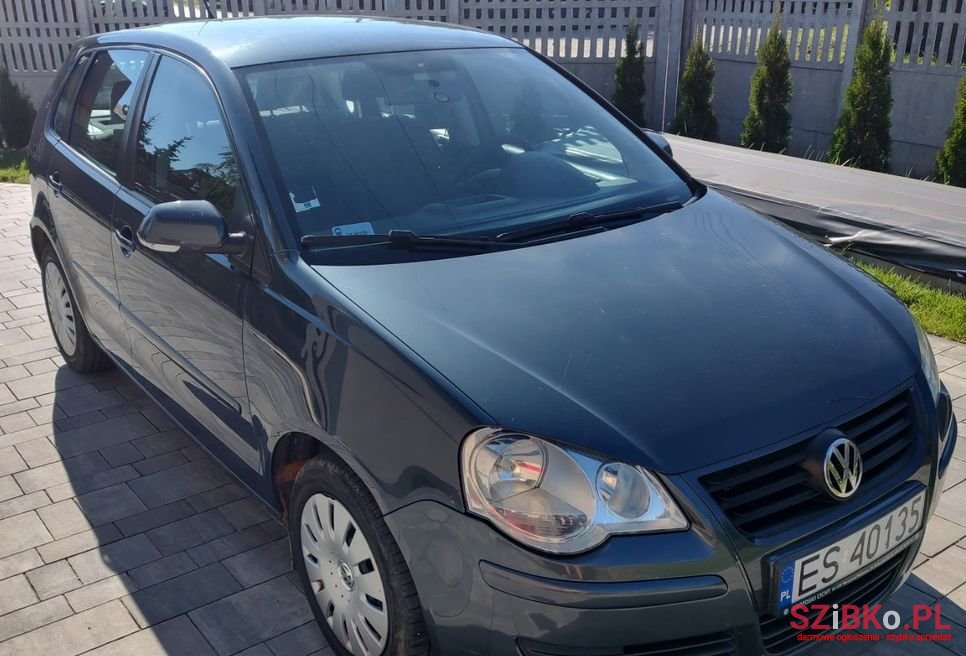 2007' Volkswagen Polo photo #5