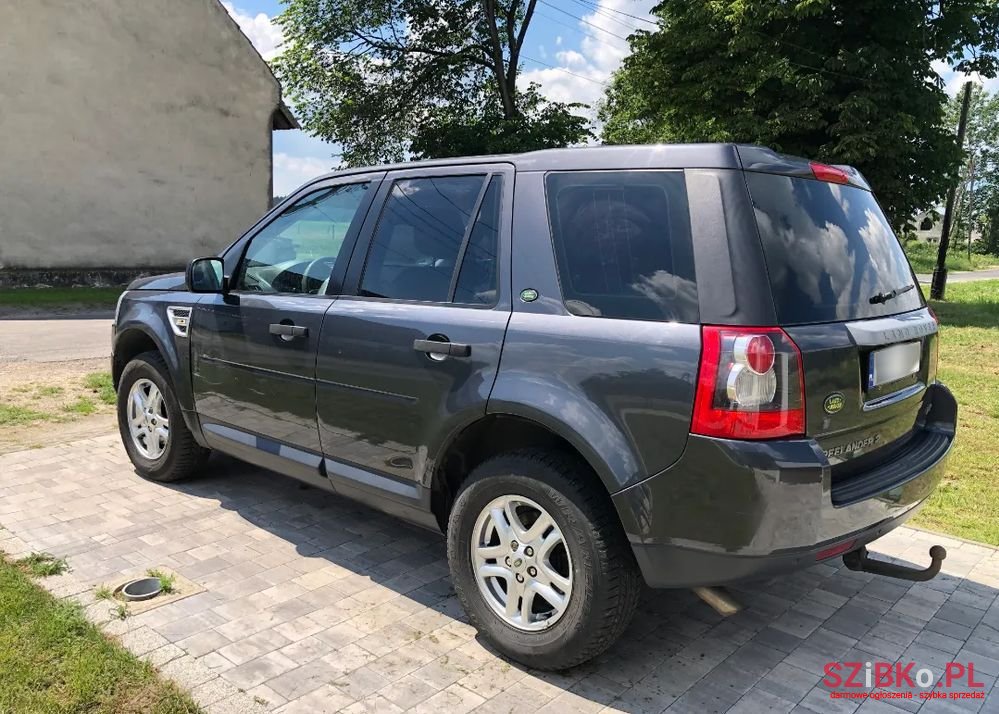2010' Land Rover Freelander photo #4