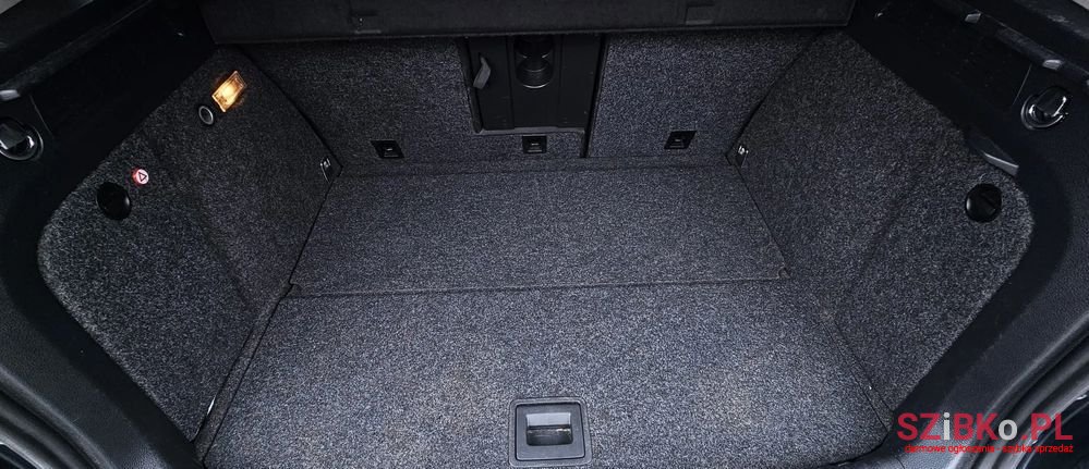 2011' Volkswagen Tiguan photo #6