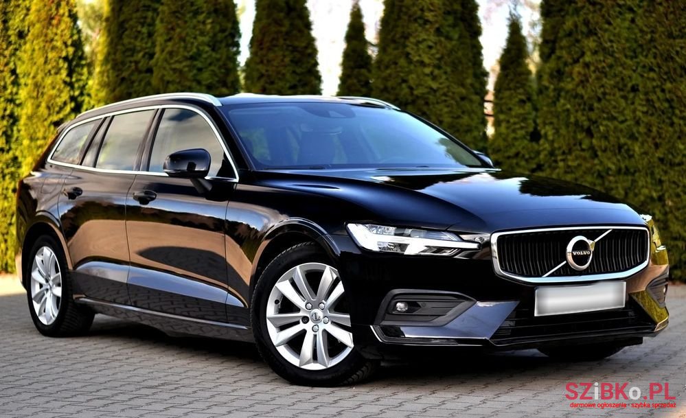 2021' Volvo V60 D3 photo #2