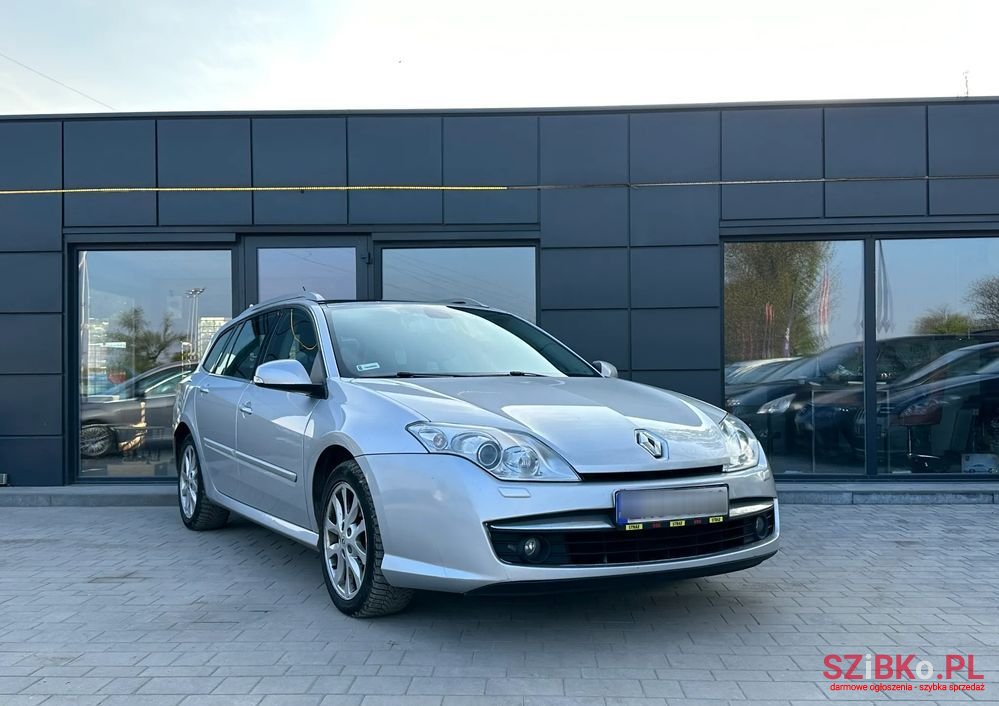 2008' Renault Laguna 2.0 Dci Initiale photo #3