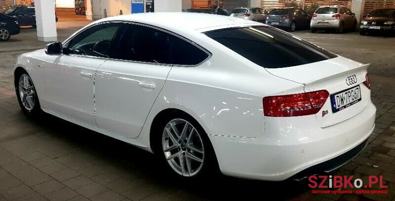 2010' Audi S5 photo #5