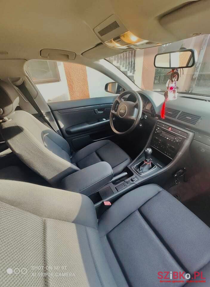 2001' Audi A4 photo #2
