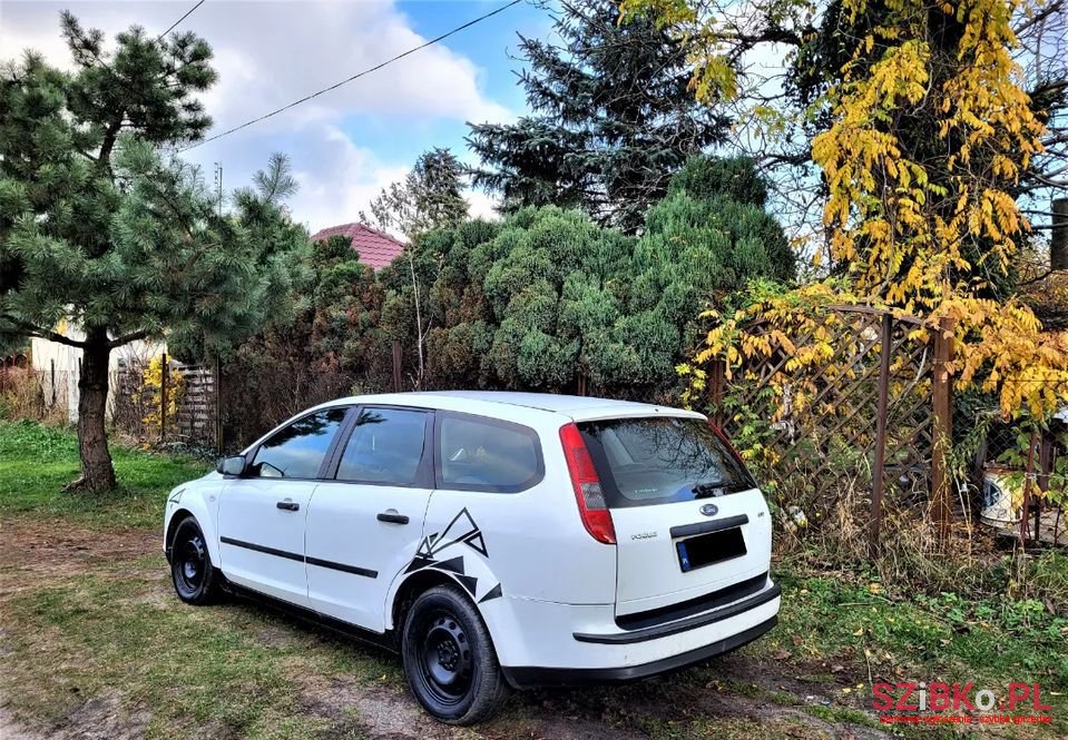 2007' Ford Focus photo #3