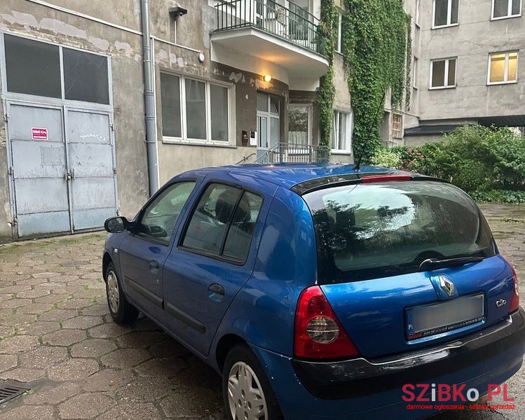 2005' Renault Clio photo #5