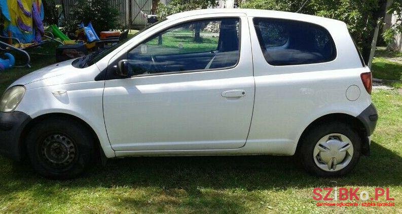 2003' Toyota Yaris photo #1