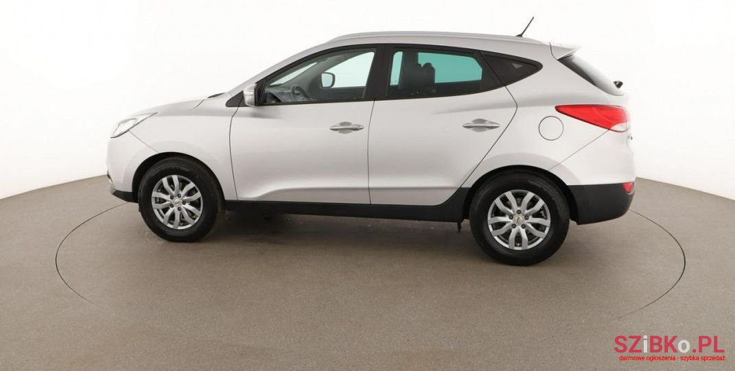 2012' Hyundai ix35 photo #2
