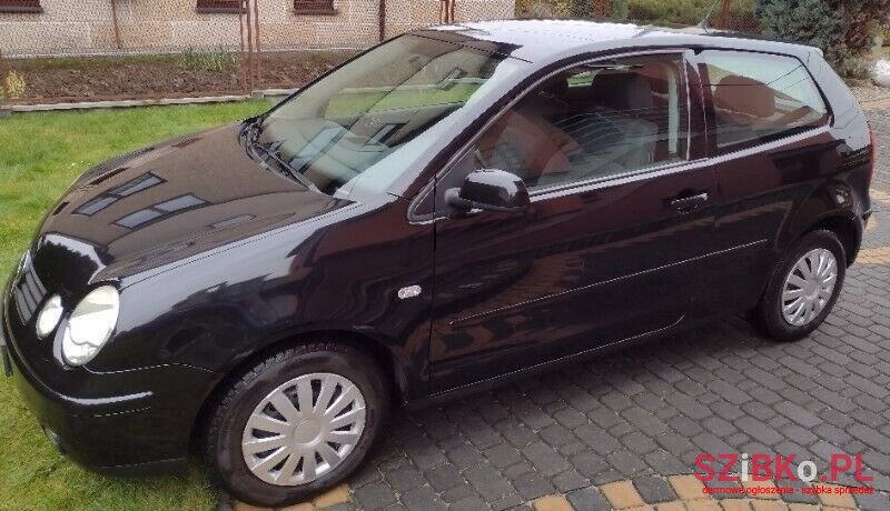 2003' Volkswagen Polo photo #3