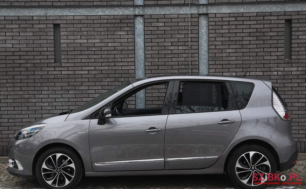 2015' Renault Scenic photo #6
