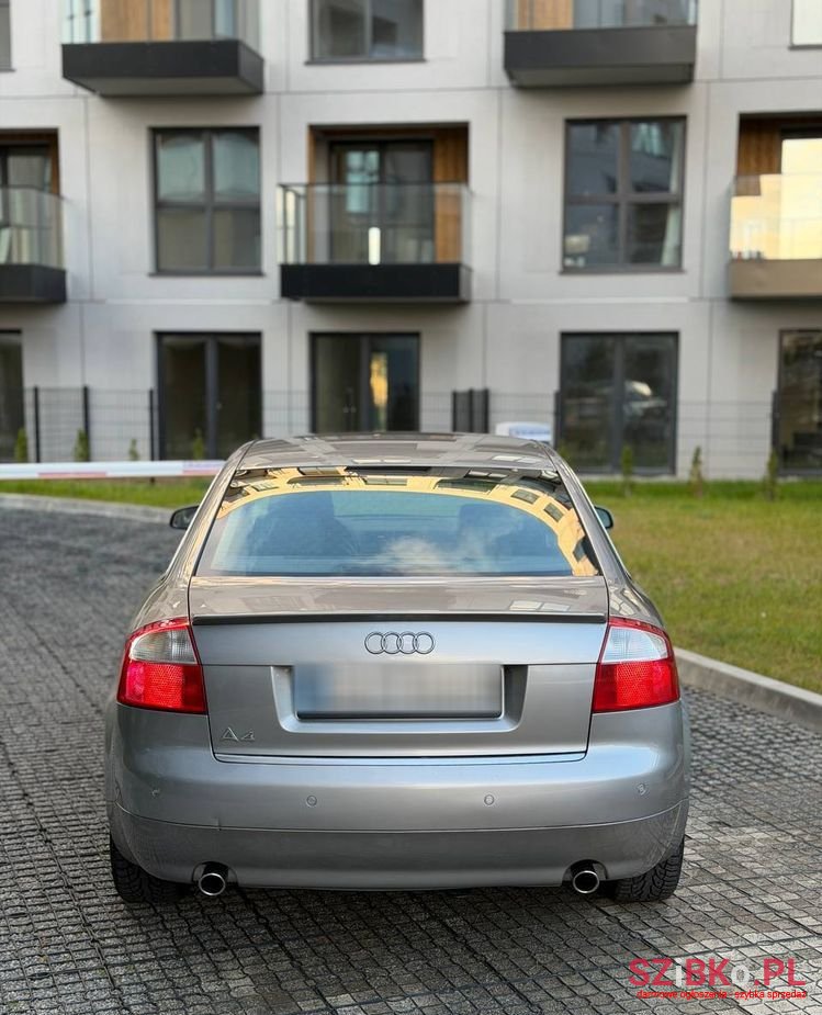 2004' Audi A4 1.8T Multitronic photo #6