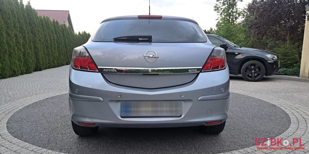 2005' Opel Astra 1.6 photo #6