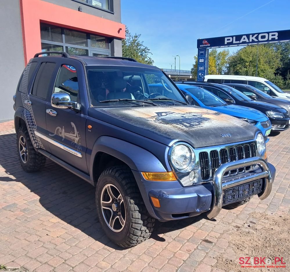 2007' Jeep Cherokee photo #2