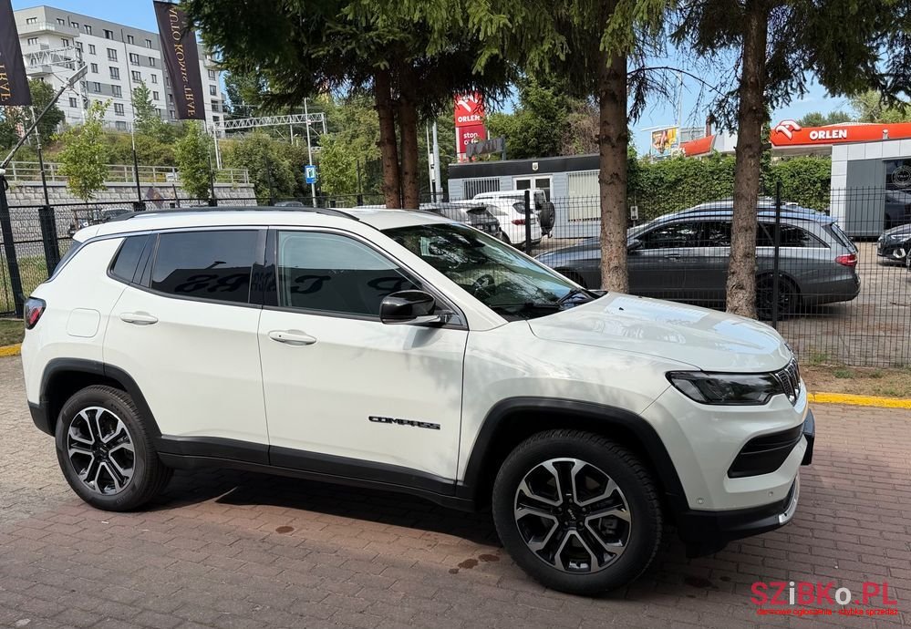2021' Jeep Compass photo #4