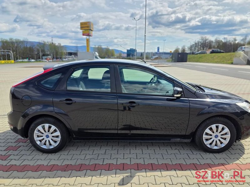 2010' Ford Focus photo #1