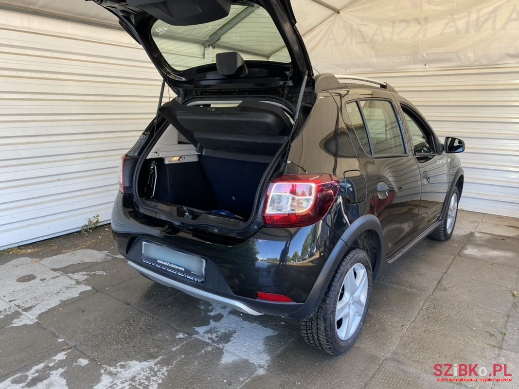 2015' Dacia Sandero Stepway photo #5