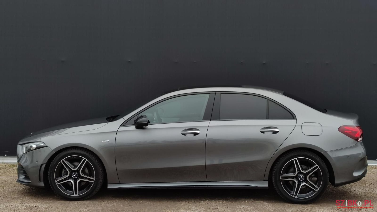 2022' Mercedes-Benz A-Class photo #6