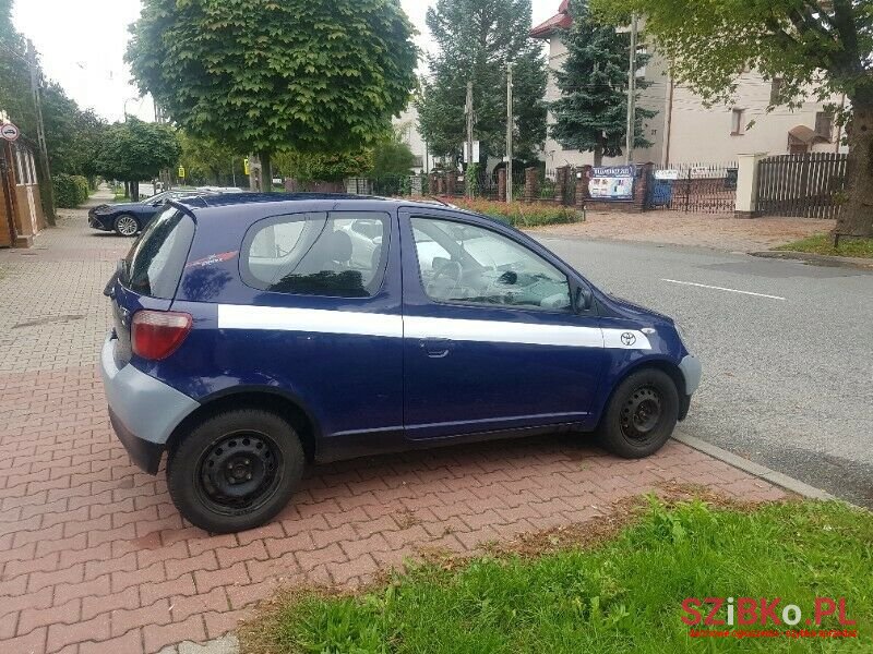 1999' Toyota Yaris photo #2