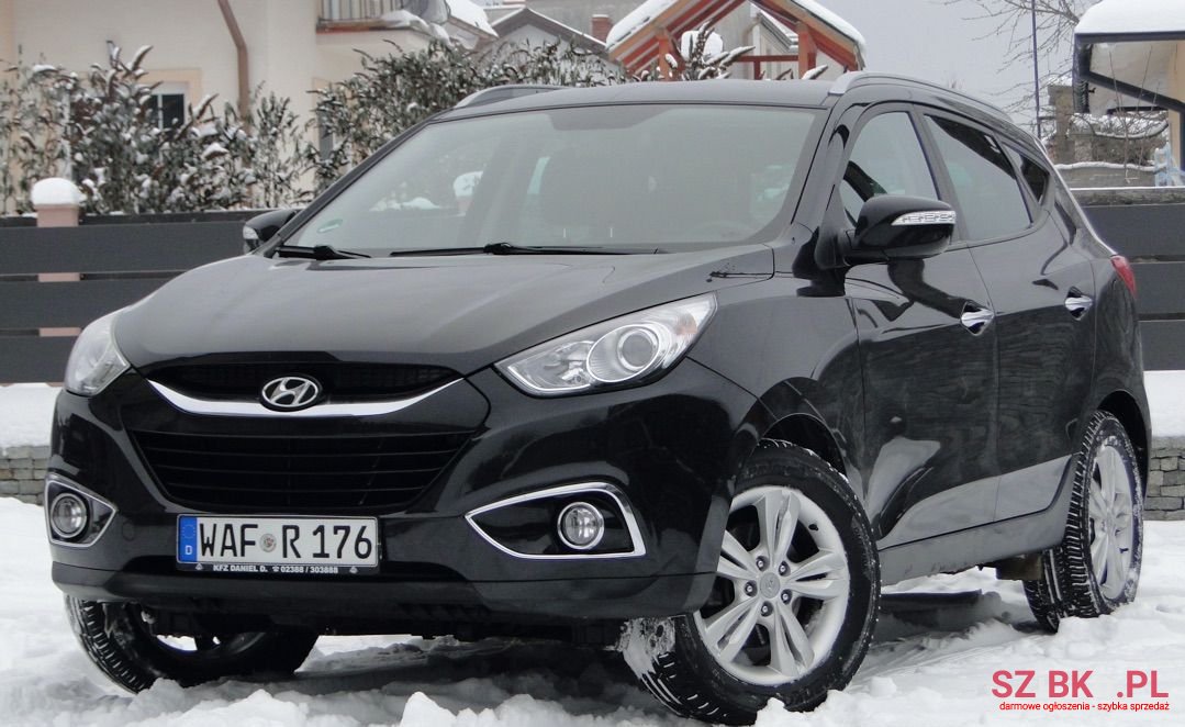 2011' Hyundai ix35 photo #1