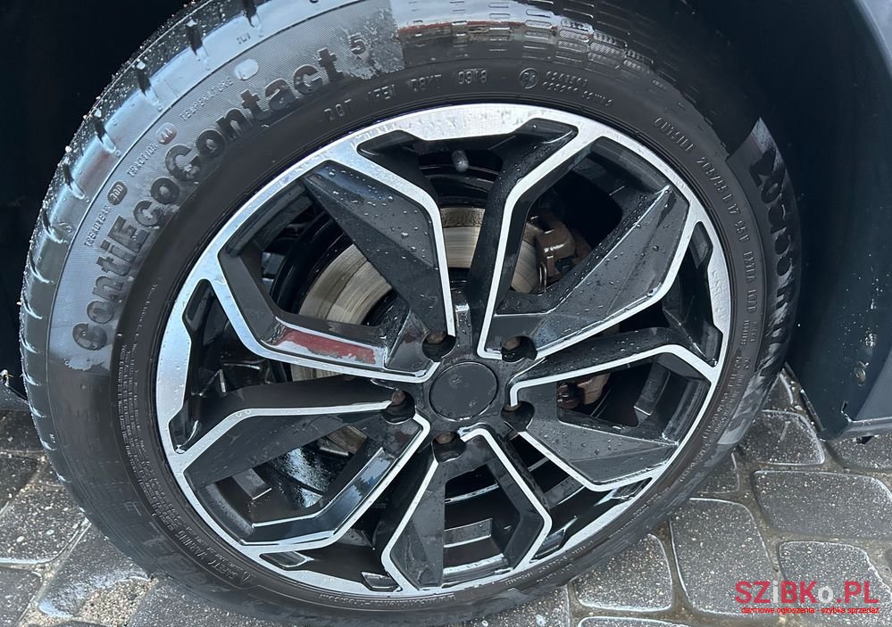 2012' Renault Fluence photo #5