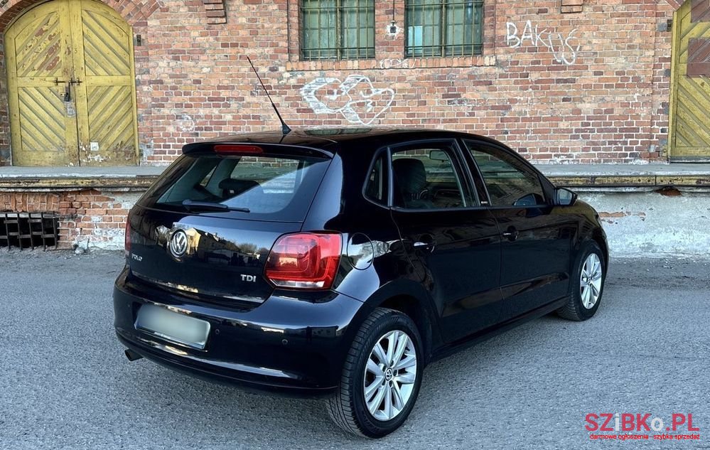 2012' Volkswagen Polo 1.6 Tdi Style photo #4