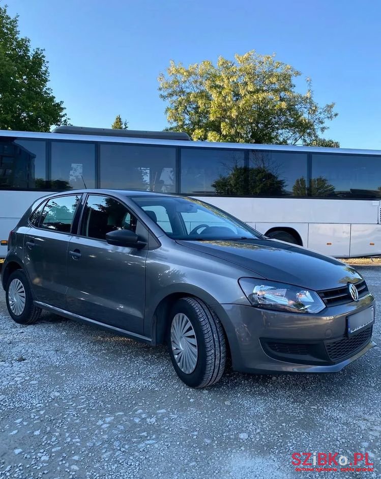 2009' Volkswagen Polo 1.2 Trendline photo #2