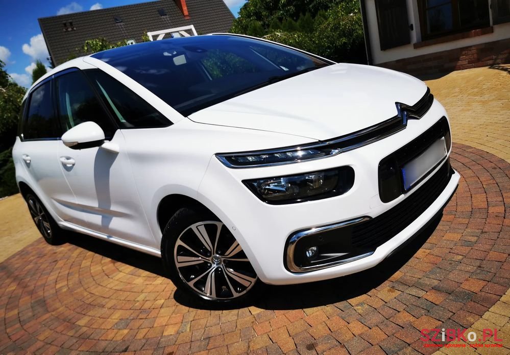 2017' Citroen C4 Picasso photo #3