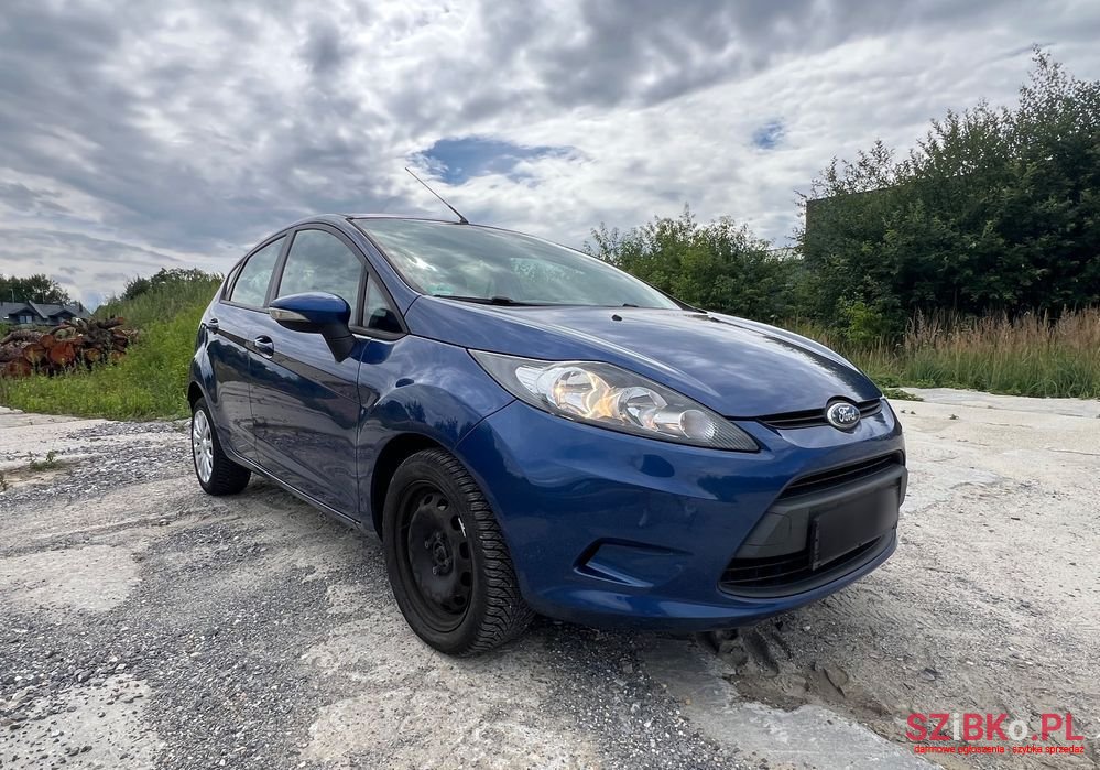 2010' Ford Fiesta photo #1