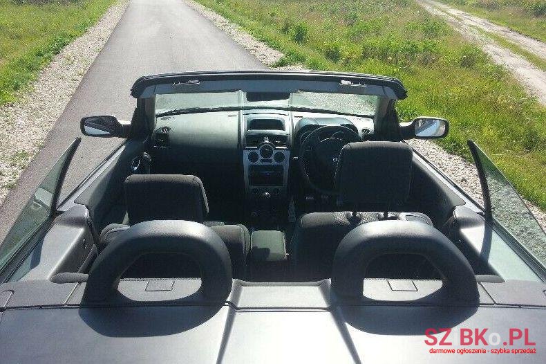 2004' Renault Megane photo #2