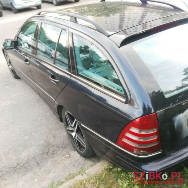 2002' Mercedes-Benz Klasa C photo #2