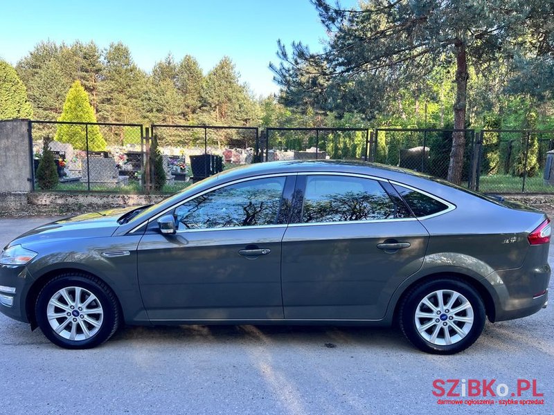 2012' Ford Mondeo photo #5