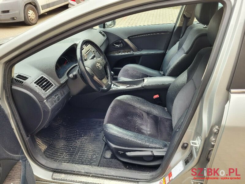 2012' Toyota Avensis photo #5