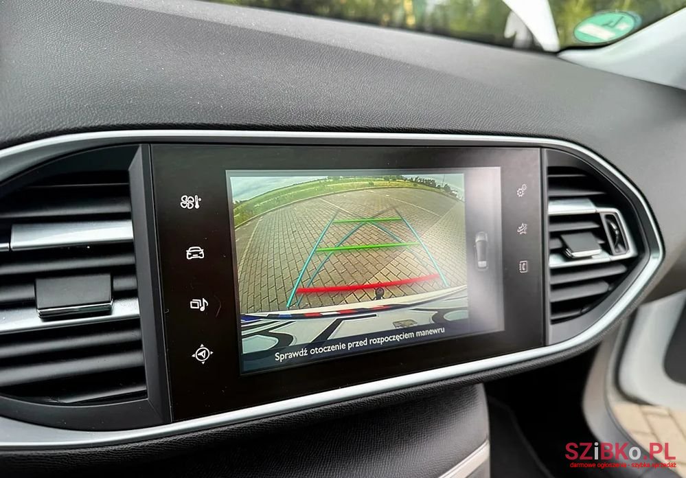 2016' Peugeot 308 photo #6