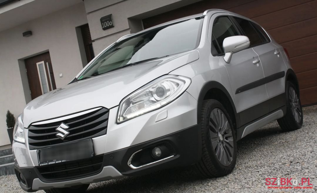 2014' Suzuki SX4 S-Cross photo #1