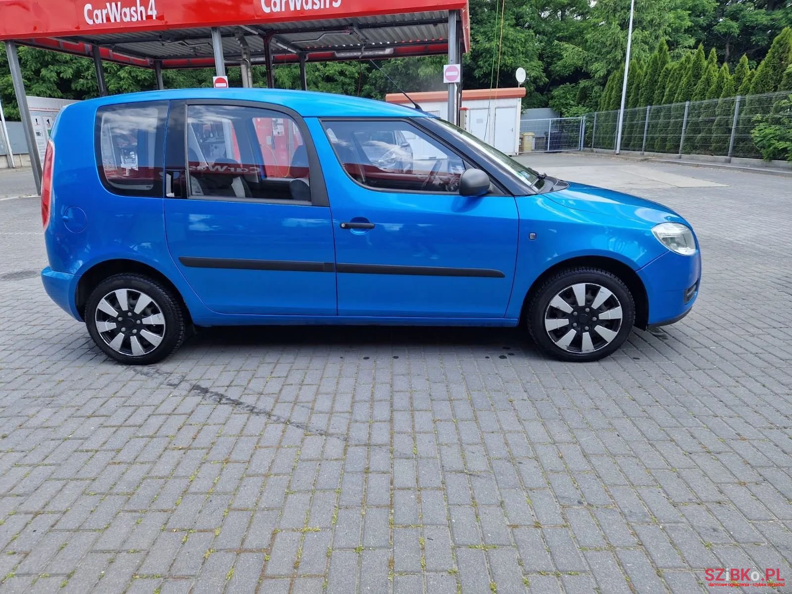 2009' Skoda Roomster photo #2