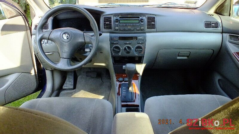 2005' Toyota Corolla photo #5
