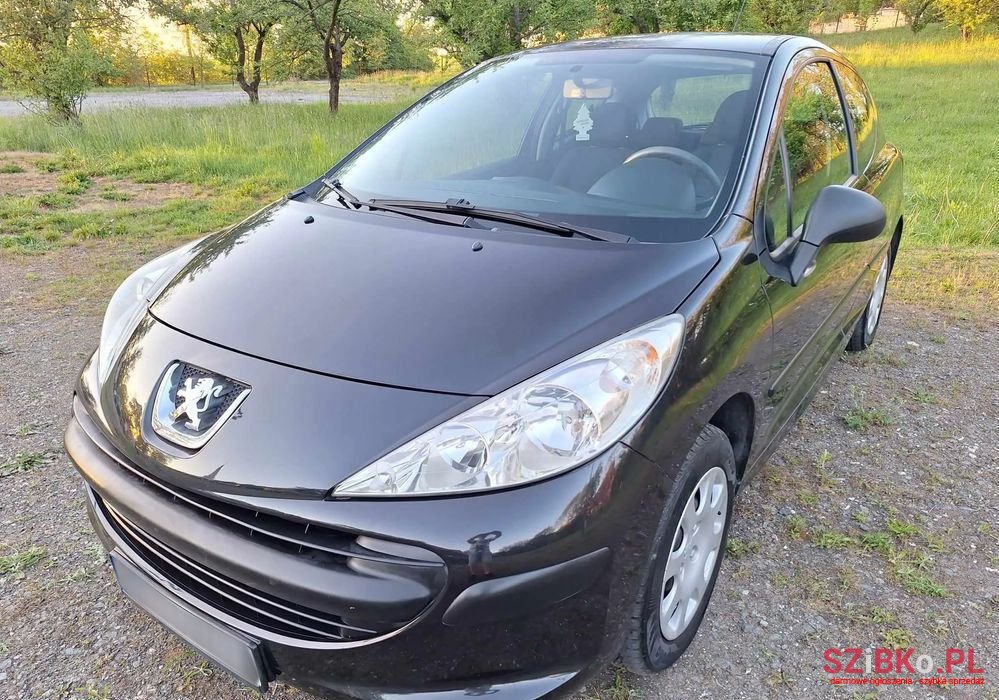 2007' Peugeot 207 1.4 Trendy photo #1