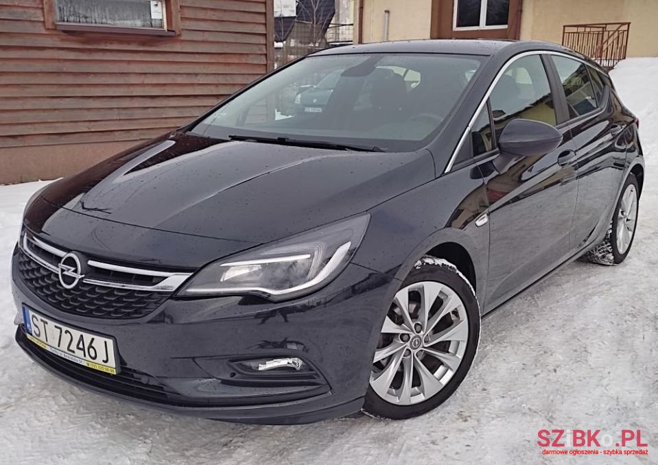 2016' Opel Astra photo #3