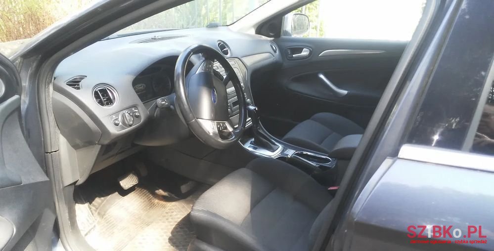 2009' Ford Mondeo photo #5