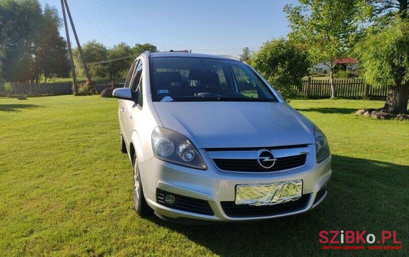 2007' Opel Zafira photo #1
