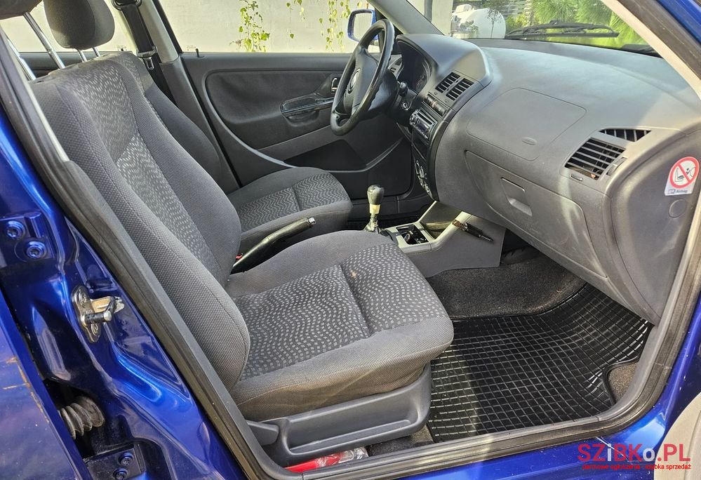 2002' SEAT Cordoba photo #3