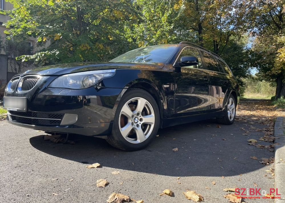 2009' BMW 5 Series 525D Xdrive Touring photo #1
