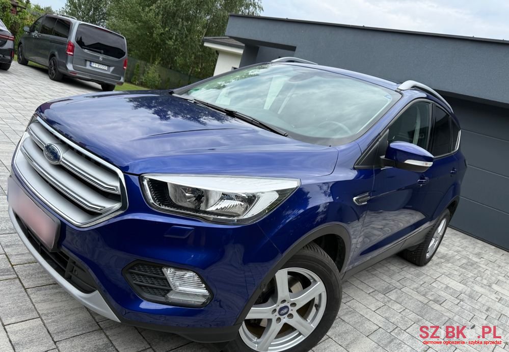 2017' Ford Kuga photo #2