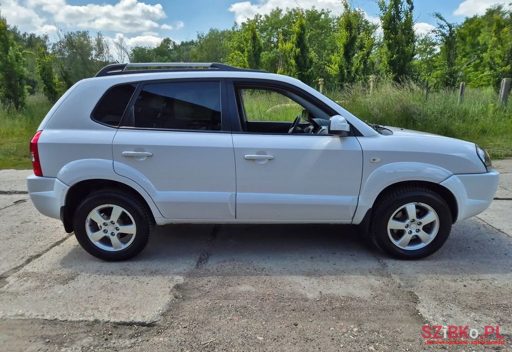 2009' Hyundai Tucson photo #4