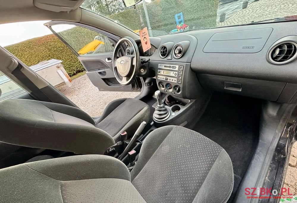 2005' Ford Fiesta 1.6 Ghia photo #6