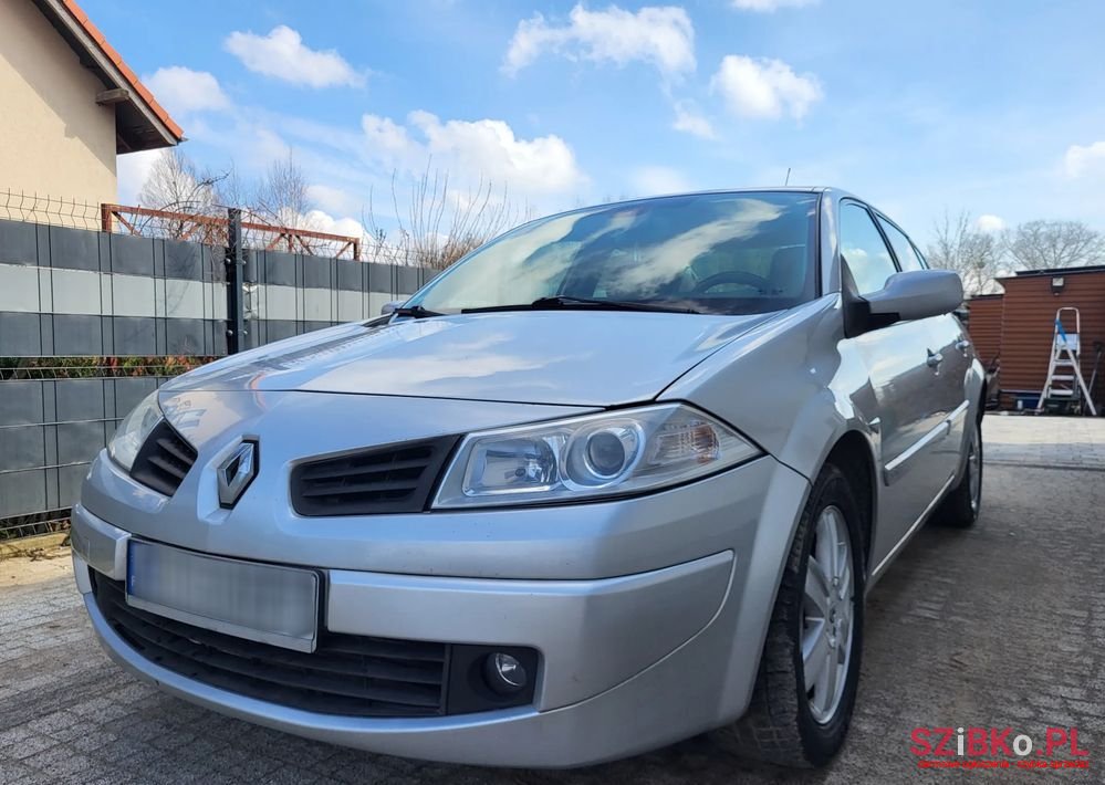 2006' Renault Megane photo #1
