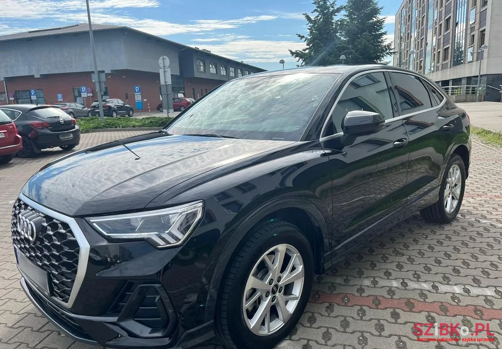 2023' Audi Q3 photo #1