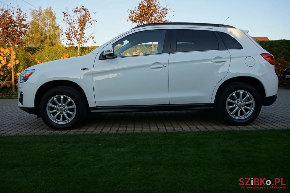 2014' Mitsubishi ASX photo #4