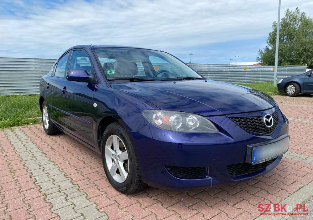 2005' Mazda 3 photo #2